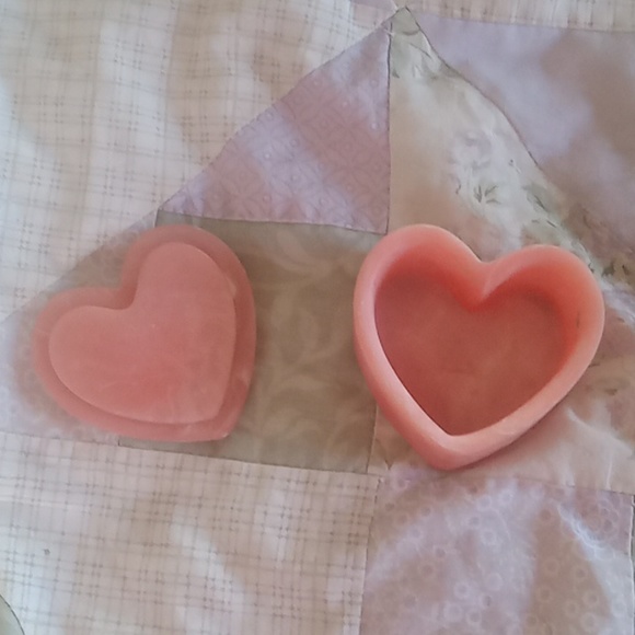 Pink porcelain heart box - Picture 2 of 2